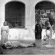 Juifs de Fez réfugiés dans la ménagerie du sultan.