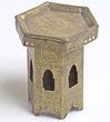 Petite table pour verre de thé
