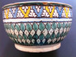 Bol en faïence polychrome