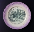 Assiette représentant un marché aux portes de Fès