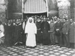 Pacha de Fès et la com.à la fête du trône : Rabbi Moshé Danan (fils de Rabbi Shlomo); le Naib Niddam; à droite Rabbi Aaron Botbol; Rabbi Mimoun Aben Danan; Mordekhai Botbol; Shlomo Assouline et Haïm Elkrief.