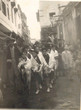 M. Botbol avec ses élèves à une Bar-mitzva collective (Em-Habanim)