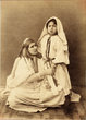 Femme mauresque et son enfant