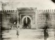 A la porte de Fès