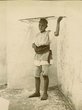 Enfant au plateau