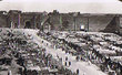 Meknès - Vue générale de la Place El Hedim vers Bab Mansour