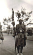 Soldat avec son drapeau