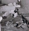 Famille misérable dans le mellah de Marrakech