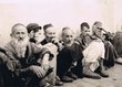 Groupe de mendiants au Mellah de Casablanca
