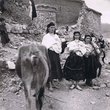 Groupe de femmes juives devant le Mellah d'Agoïn