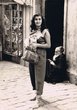 Jeune fille dans le Mellah de Casablanca