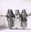 Femmes juives bourgeoises en tenue de fête à Erfoud