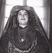 Mme Todjman, une des deux femmes légitimes de M. Torjman en tenue de fête à Erfoud