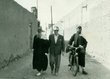 Deux hommes dans le Mellah de Tiznit avec M. Wronkers