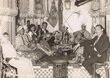 Touristes et musiciens à Tanger