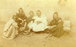 Groupe dans une rue de Mogador