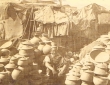 Un marchand de poterie à Marrakech