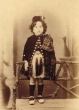 Jeune enfant de Tanger en kilt