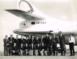 Groupe de visiteurs devant une Caravelle de la Royal Air Maroc