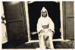 Femme dans son intérieur à Rabat