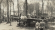 Un fokker descendu dans nos ligne le 10 avril 1916 est exposé devant le quartier général à St-Memmie