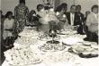 Préparatifs de la table de Mimouna