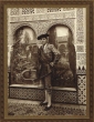 George photographié dans un costume de toréador