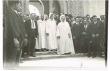 Le Sultan du Maroc devant la mosquée de Paris.