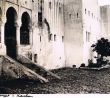 Tanger : La Kasba; Une fontaine; La plage et une maison