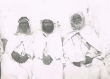 Trois dignitaires assis : Sidi Mohamed el Haoussim, Cherif à Taseroualt; Ayad Jerrari; Aïda mouïs, Pacha de Taroudant